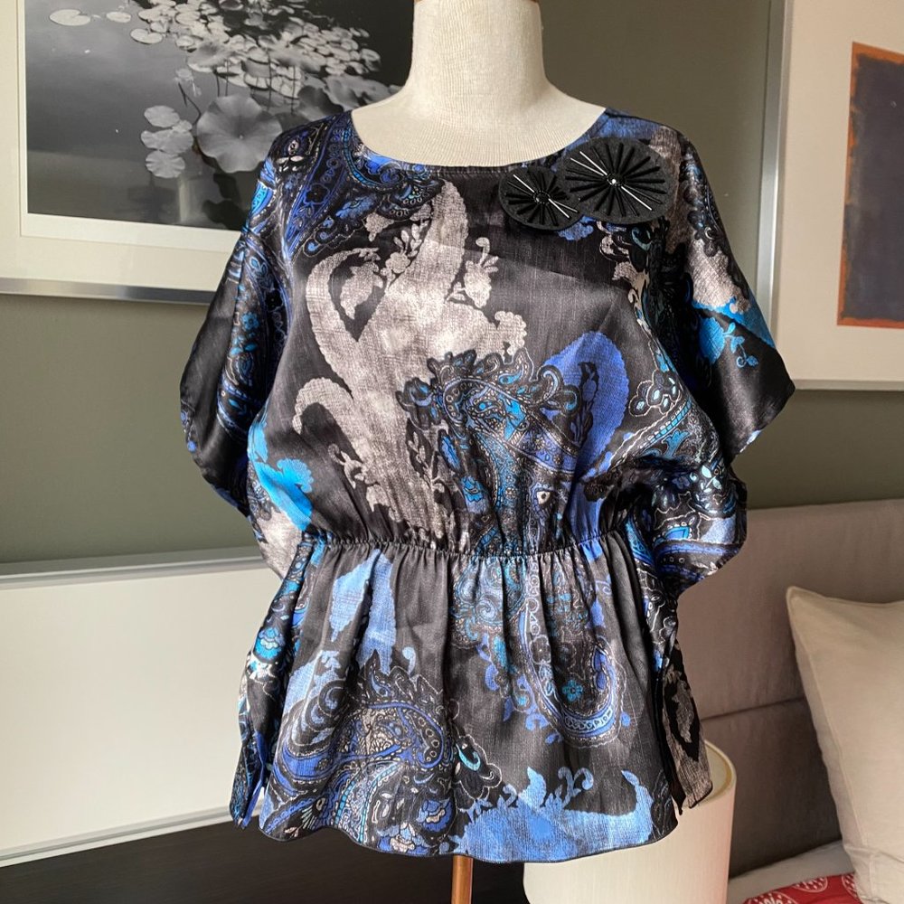 ♥ BCX Butterfly Style Blouse with Paisley Print with Felt Applique SMALL   - C